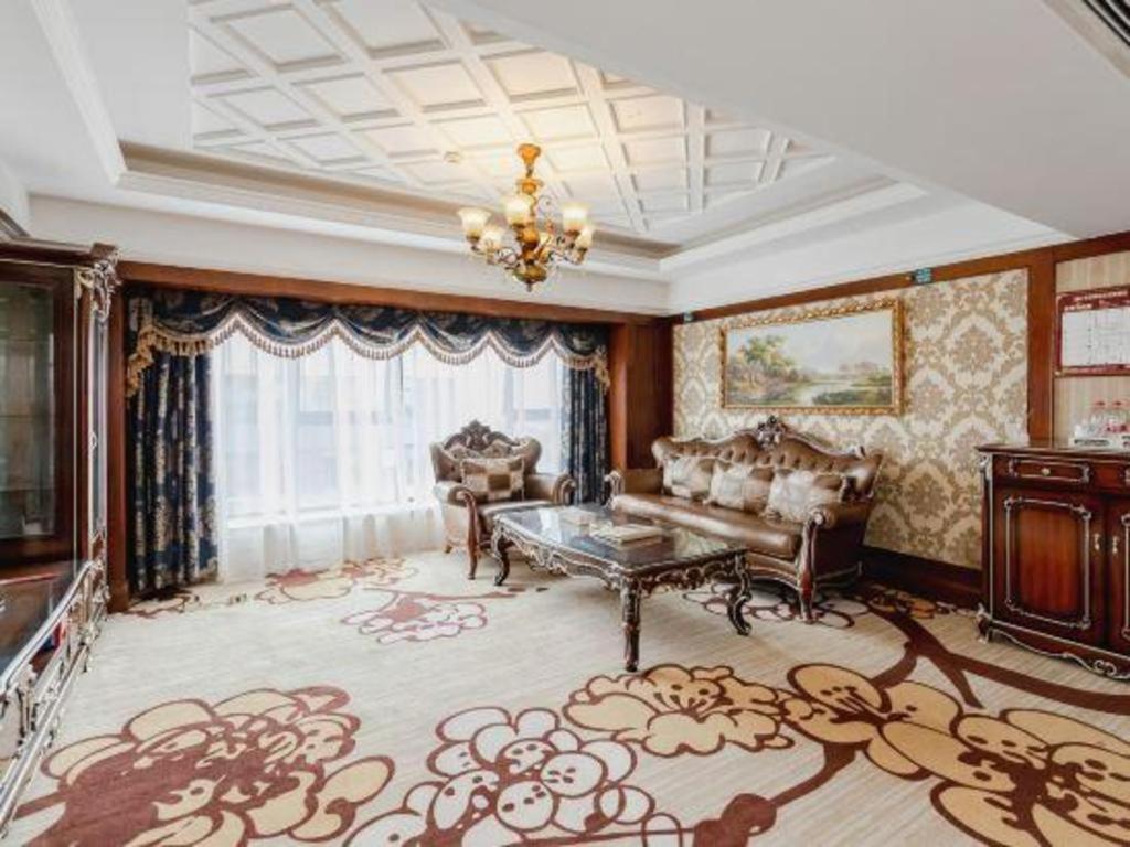 Chengdu French Theme Gold Palace Exteriör bild