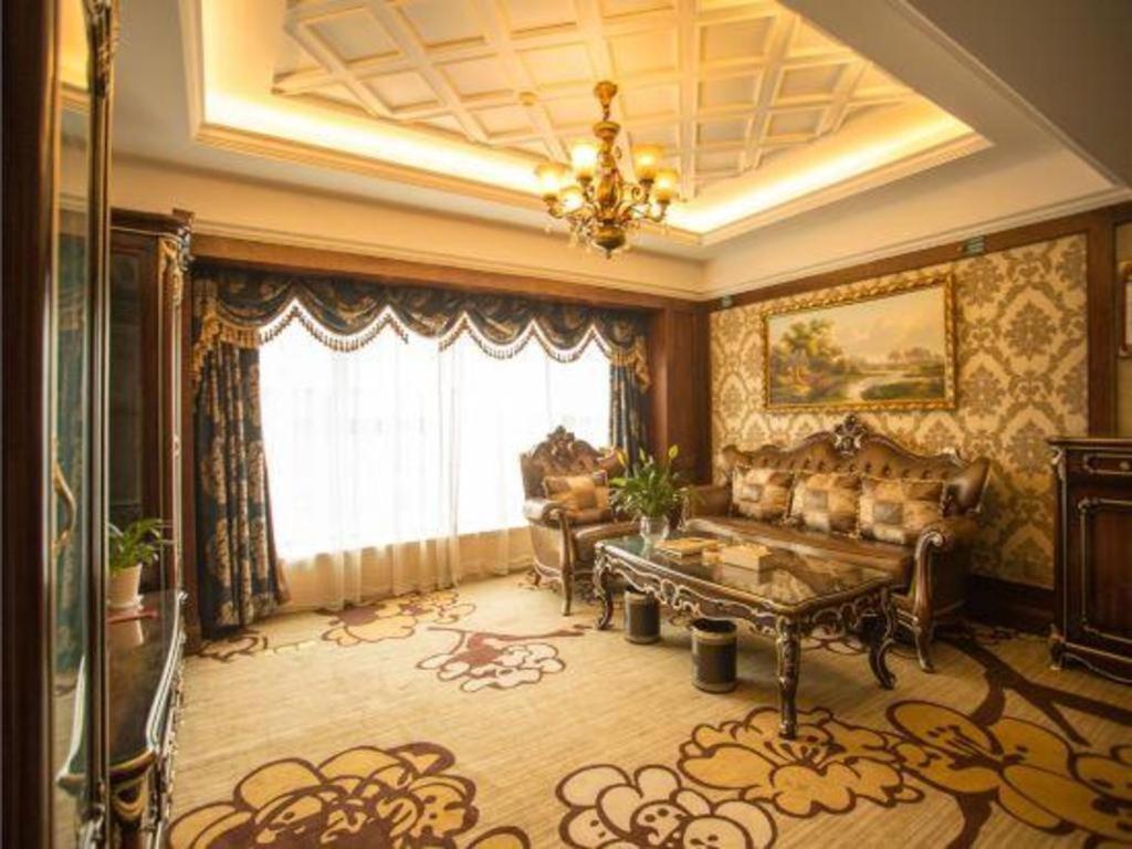 Chengdu French Theme Gold Palace Exteriör bild