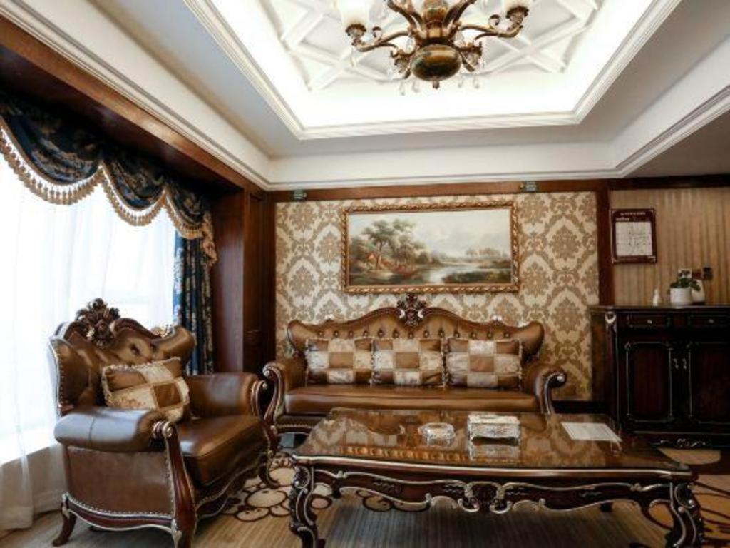 Chengdu French Theme Gold Palace Exteriör bild