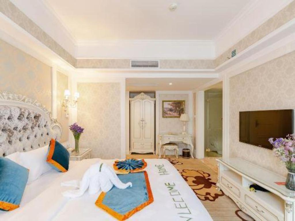 Chengdu French Theme Gold Palace Exteriör bild